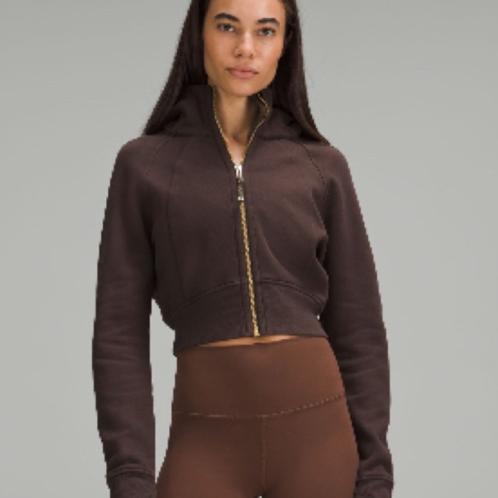 Scuba Full-Zip
Cropped Hoodie
Espresso
Size 8